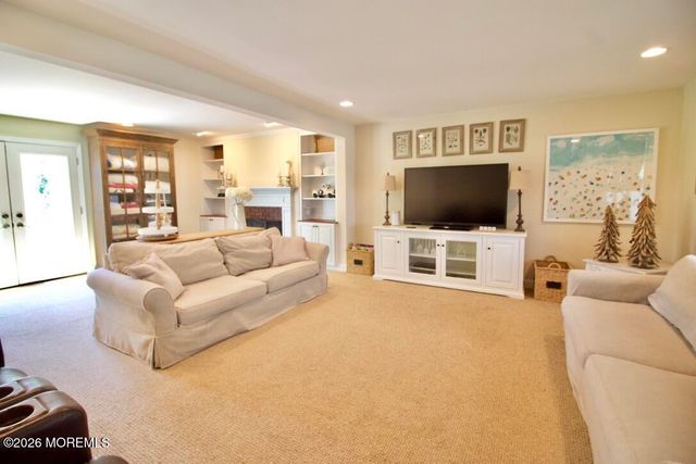 32 Sabina Terrace, Freehold, NJ 07728