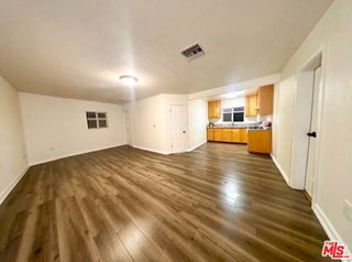 4343 W 4th Street D, Los Angeles, CA 90020