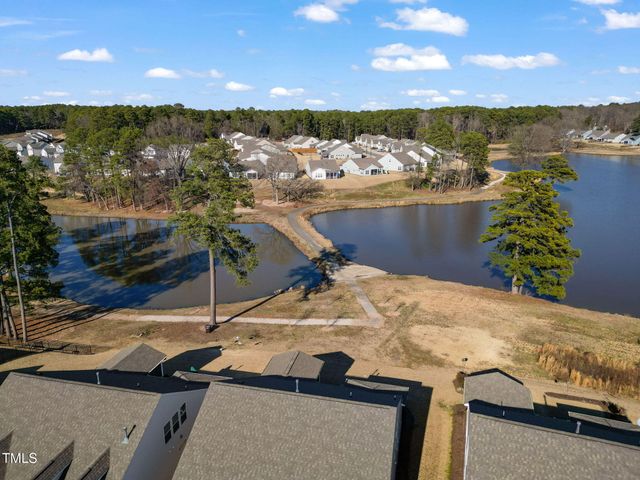 1008 Sandtrap Way, Durham, NC 27703