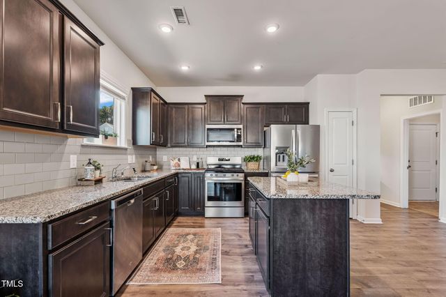 1008 Sandtrap Way, Durham, NC 27703