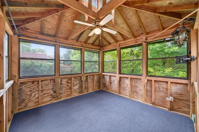 7712 Riverdale Drive N, Brooklyn Park, MN 55444
