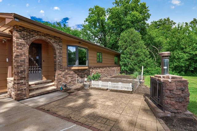 7712 Riverdale Drive N, Brooklyn Park, MN 55444