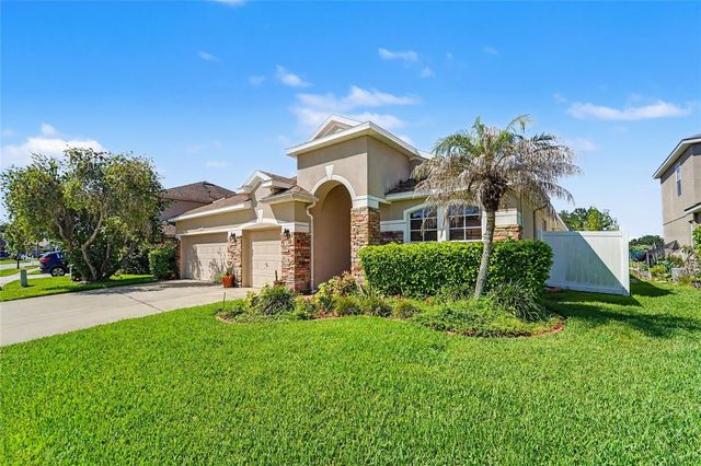 27236 HOLLYBROOK TRAIL, Wesley Chapel, FL 33544
