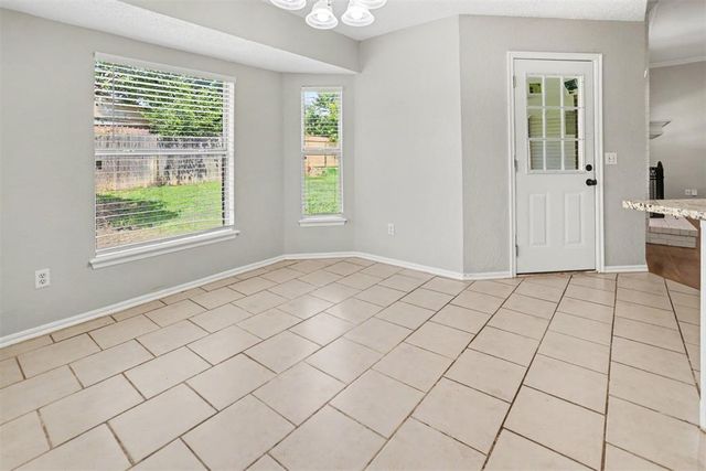 10109 S Hillcrest Drive, Oklahoma City, OK 73159