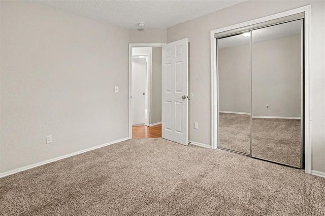 10109 S Hillcrest Drive, Oklahoma City, OK 73159