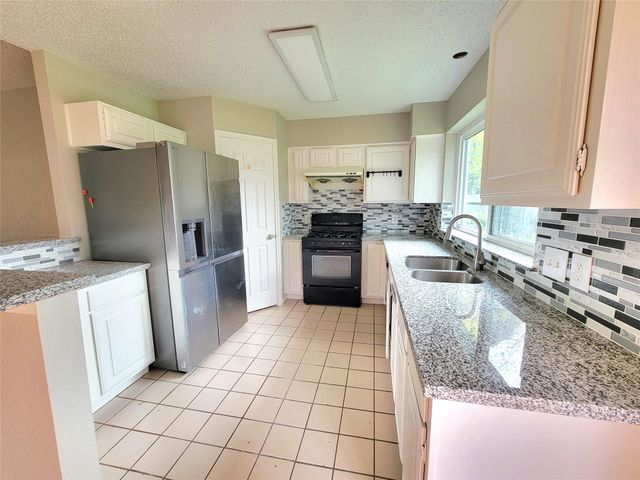 3610 Bartons Lights, Sugar Land, TX 77479