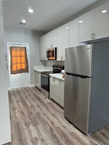 1060 Hall Avenue, Pahrump, NV 89048