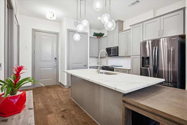 2700 Old Denton Road 3346, Carrollton, TX 75007