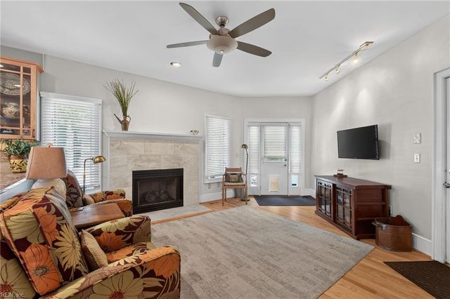 419 48th ST, Virginia Beach, VA 23451