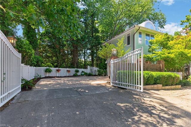 419 48th ST, Virginia Beach, VA 23451