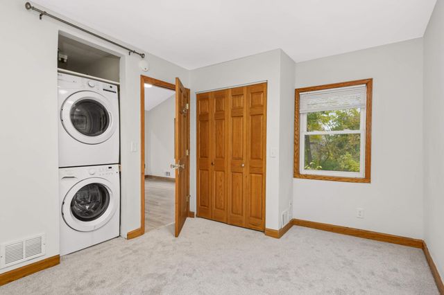 2340 Ives Lane N, Plymouth, MN 55441