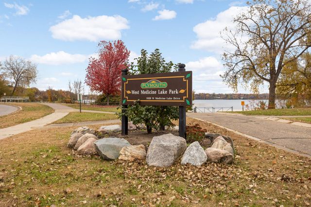 2340 Ives Lane N, Plymouth, MN 55441