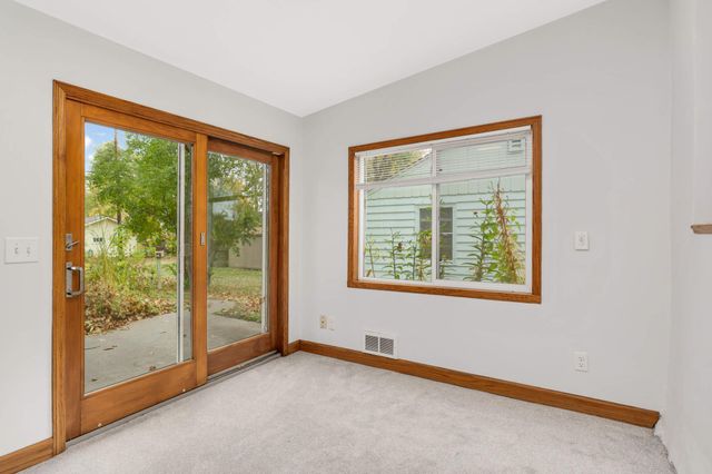 2340 Ives Lane N, Plymouth, MN 55441