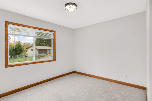 2340 Ives Lane N, Plymouth, MN 55441