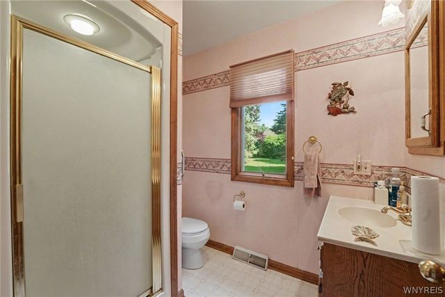 4759 East Lake Road, Wilson, NY 14028