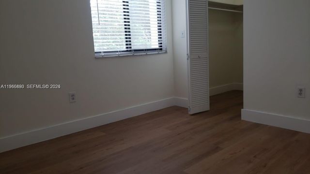 10221 Fontainebleau Blvd 203, Miami, FL 33172