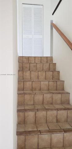 10221 Fontainebleau Blvd 203, Miami, FL 33172