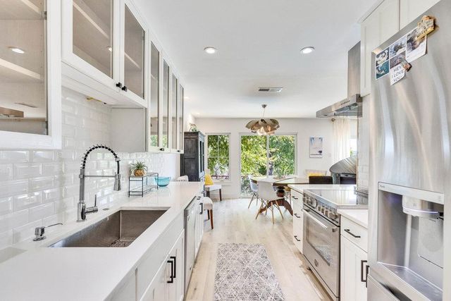 2419 Trail Of Madrones, Austin, TX 78746