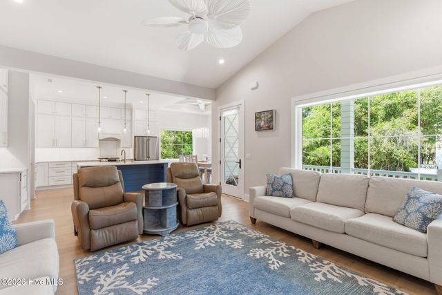104 SW 29th Street, Oak Island, NC 28465
