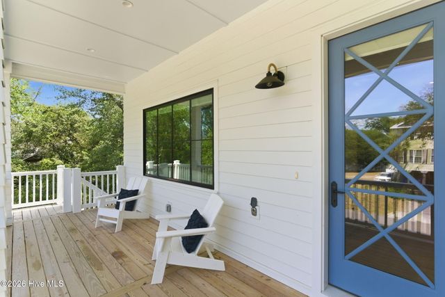 104 SW 29th Street, Oak Island, NC 28465