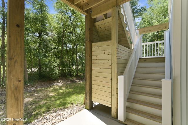 104 SW 29th Street, Oak Island, NC 28465