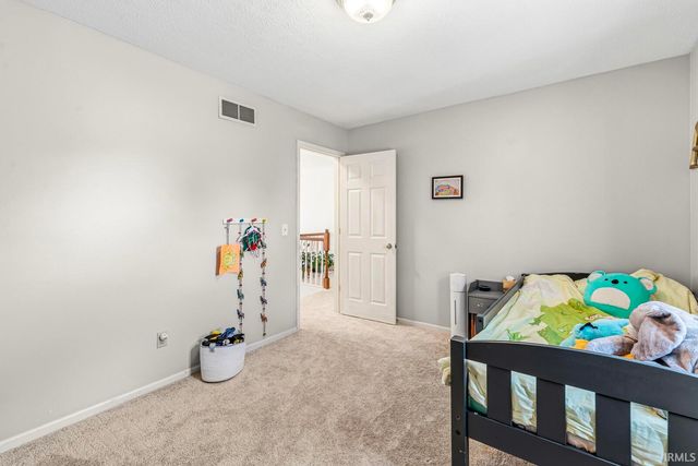 11704 Madison County Circle, Granger, IN 46530