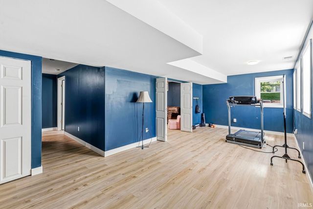 11704 Madison County Circle, Granger, IN 46530