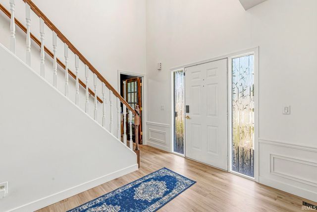 11704 Madison County Circle, Granger, IN 46530