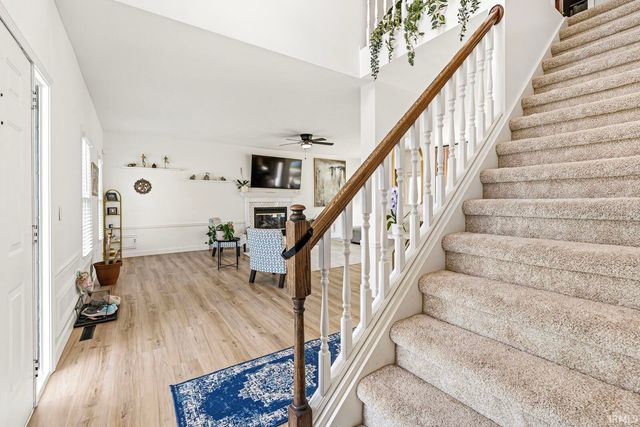 11704 Madison County Circle, Granger, IN 46530