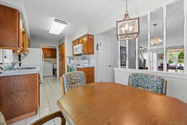 500 Pineview Court, St Clair Shores, MI 48081
