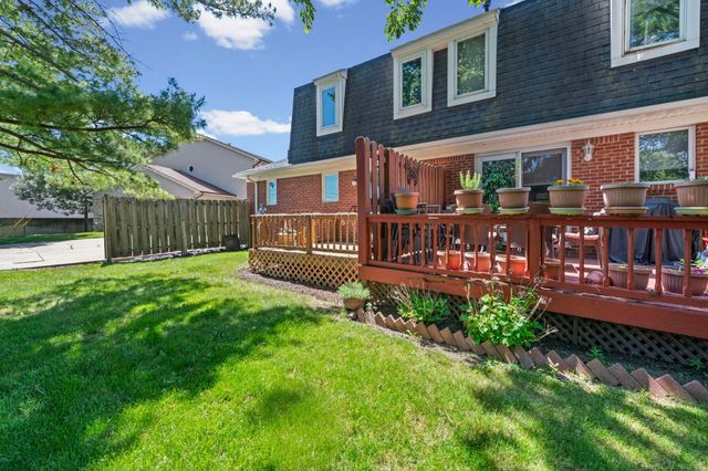 500 Pineview Court, St Clair Shores, MI 48081