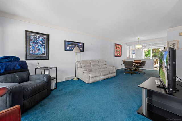 500 Pineview Court, St Clair Shores, MI 48081