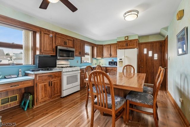 12 Holly St, Clifton City, NJ 07013