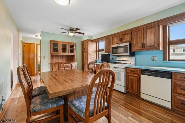 12 Holly St, Clifton City, NJ 07013