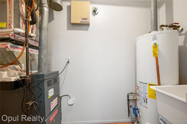 4845 Dudley Street, Dearborn Heights, MI 48125