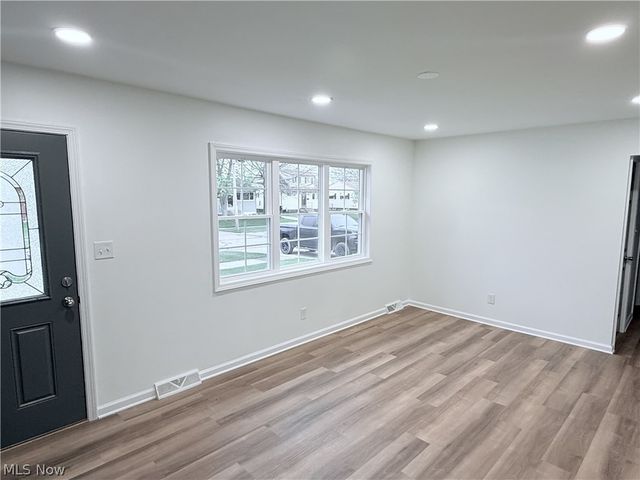 14306 Parkman Boulevard, Brook Park, OH 44142