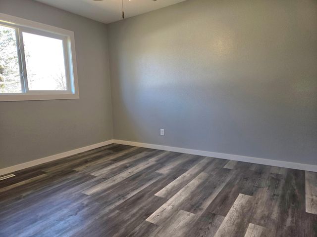 106 Center Avenue W, Deer Creek, MN 56527