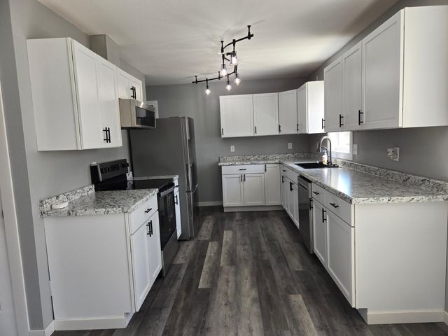 106 Center Avenue W, Deer Creek, MN 56527