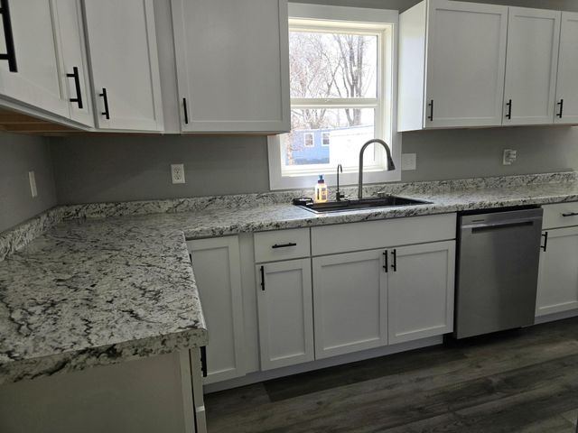 106 Center Avenue W, Deer Creek, MN 56527