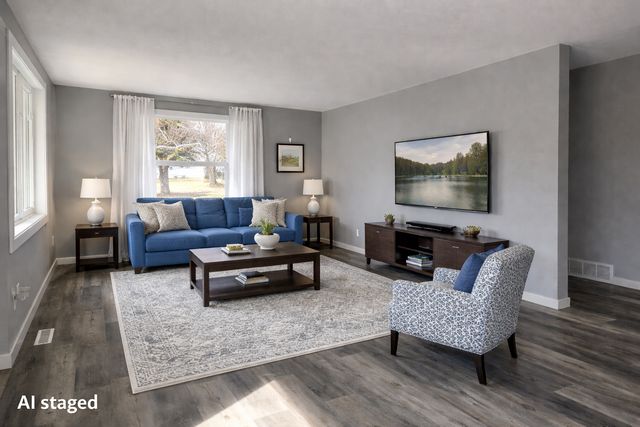 106 Center Avenue W, Deer Creek, MN 56527