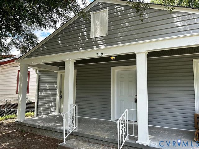 2709 Maple St, Hopewell, VA 23860