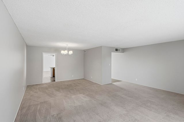 9009 Hilton Avenue NE, Albuquerque, NM 87111
