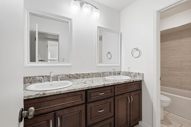 9009 Hilton Avenue NE, Albuquerque, NM 87111