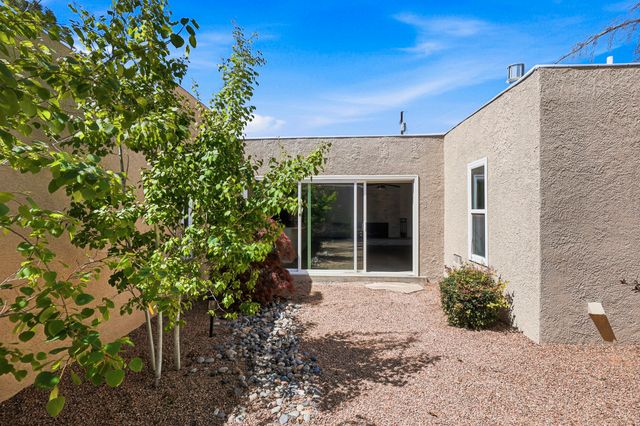 9009 Hilton Avenue NE, Albuquerque, NM 87111