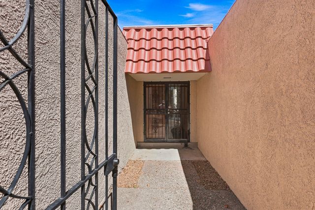 9009 Hilton Avenue NE, Albuquerque, NM 87111