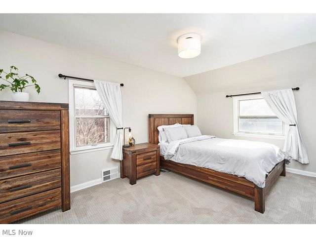 3645 Meadowbrook Boulevard, University Heights, OH 44118