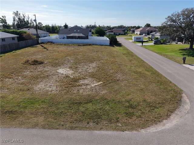 1128 SW 22nd TER, Cape Coral, FL 33991