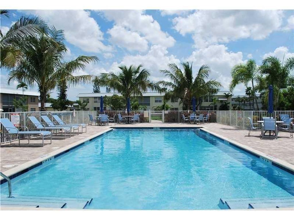 9788 Marina Boulevard 313, Boca Raton, FL 33428