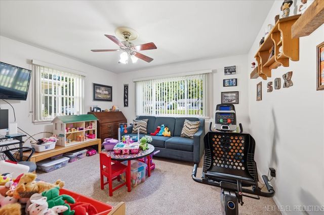 410 Harmony Drive, North Aurora, IL 60542