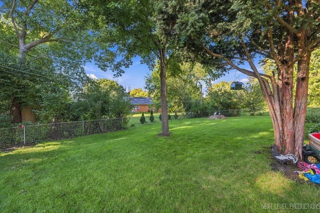 410 Harmony Drive, North Aurora, IL 60542